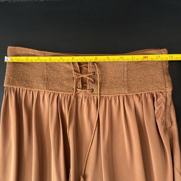 Aritzia Wilfred le fou 100% silk midi skirt - Picture 7 of 10